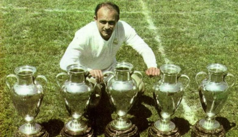 Alfredo Di Stefano - 2 Gelar