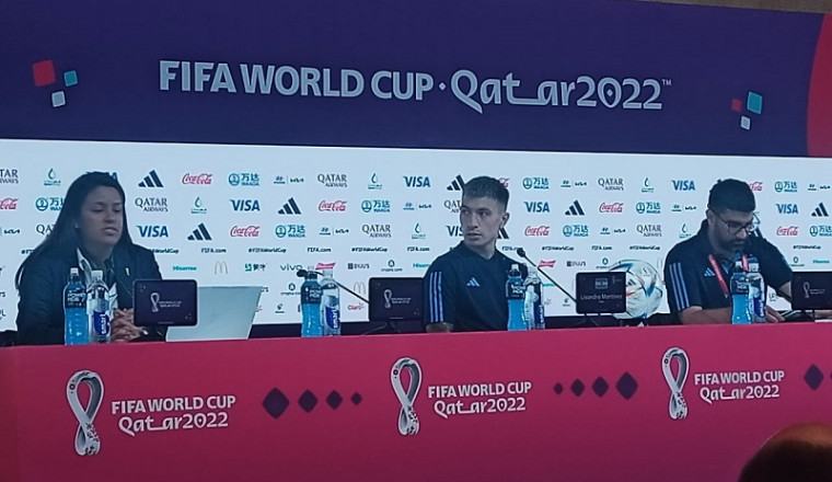 Exclusive dari Qatar: Lisandro Martinez Akui Robert Lewandowski Jadi Perhatian Khusus Pertahanan Timnas Argentina