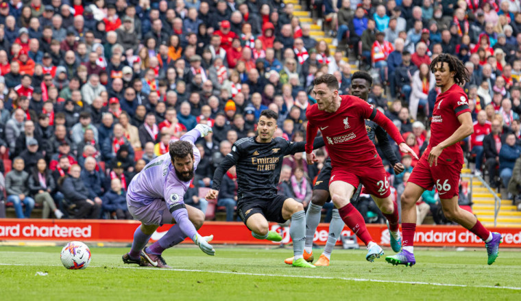 Arsenal Terperosok Di Anfield, Liverpool Dan Roberto Firmino Jegal Kampanye Juara The Gunners!