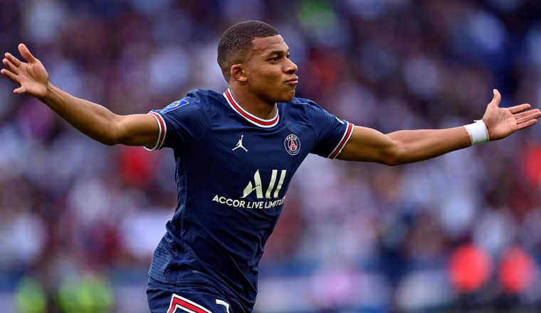 Kylian Mbappe Bantah Minta Dijual ke Real Madrid