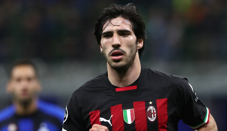 Newcastle Berencana Borong Bintang Serie A Italia