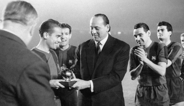Legenda Barcelona Luis Suarez Mengembuskan Nafas Terakhirnya.