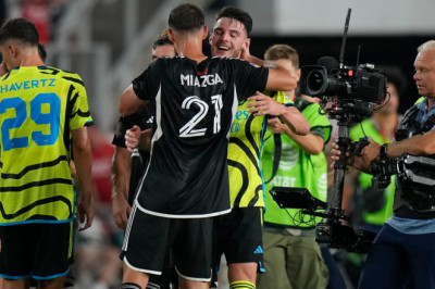 Hasil Uji Coba Pramusim: Arsenal  5-0 MLS All-Stars