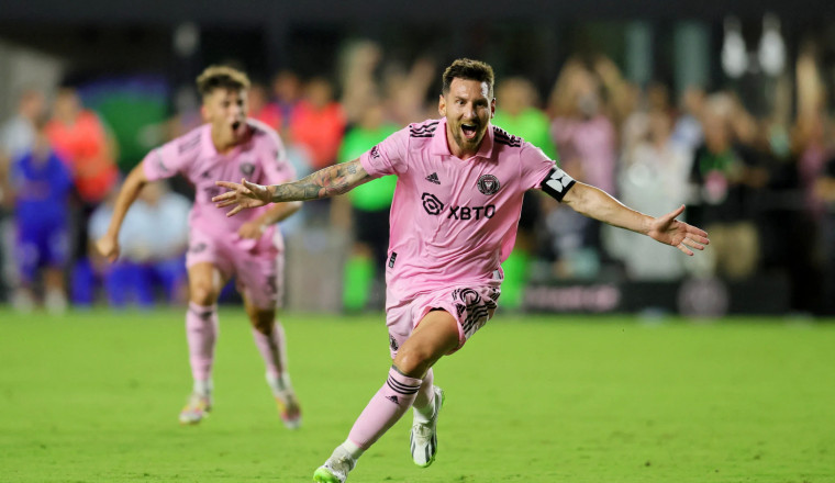 Free Kick Messi Dilaga Debut Jadi Penentu Kemenangan Inter Miami!