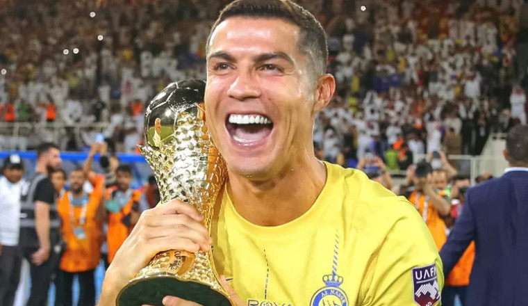 Dapat Bonus Rp1,6 M Setelah Bawa Al Nassr Juara, Cristiano Ronaldo Bagikan Bonusnya ke Seluruh Skuad