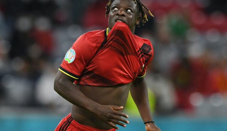 Fix! Manchester City Kunci Transfer Jeremy Doku