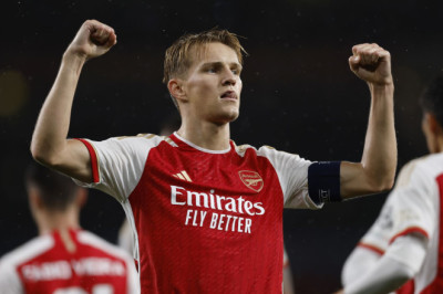 Fix! Martin Odegaard Teken Kontrak Baru Bersama Arsenal