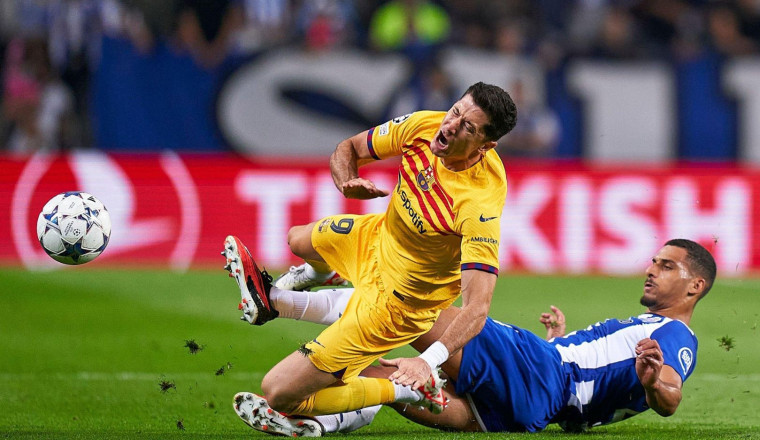 Alami Cedera, Barcelona Tanpa Robert Lewandowski di El Clasico