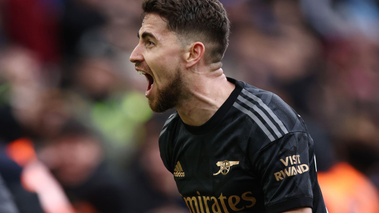 Juventus Coba Rekrut Jorginho dari Arsenal!