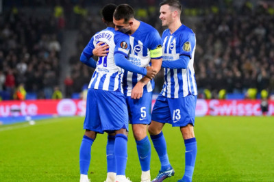 Brighton Tumbangkan Ajax Amsterdam, Sekaligus Jaga Asa Lolos Babak Grup