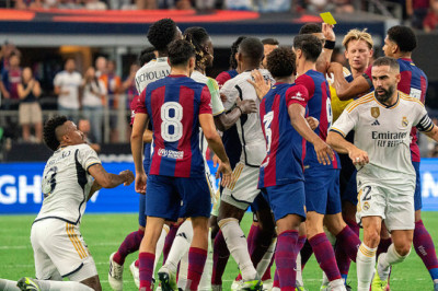 Jaga Puncak Klasemen, Real Madrid Wajib Menang di El Clasico