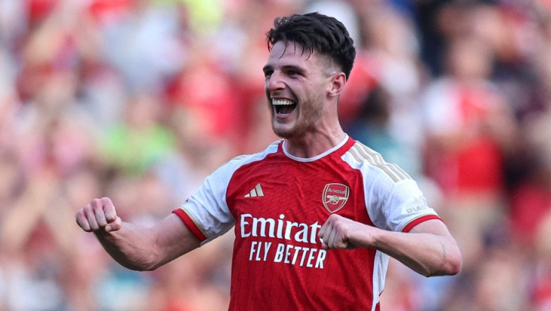 Mau Maksimal? Declan Rice Harus Main Sebagai Gelandang Sentral