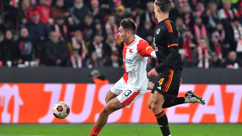Gagal Jaga Puncak Klasemen, AS Roma Tumbang di Markas Slavia Praha