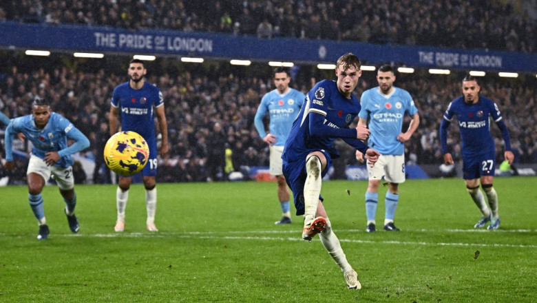 Hujan Gol Warnai Big Match Chelsea vs Manchester City, Skor 4-4