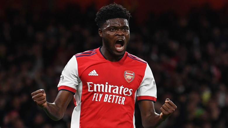 Rentan Cedera, Arsenal Mulai Cari Pengganti Thomas Partey