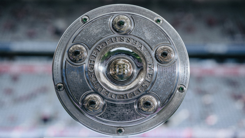 Selain Bayern Munchen, Klub Manakah Berikut ini yang Memiliki Gelar Liga Jerman Terbanyak?
