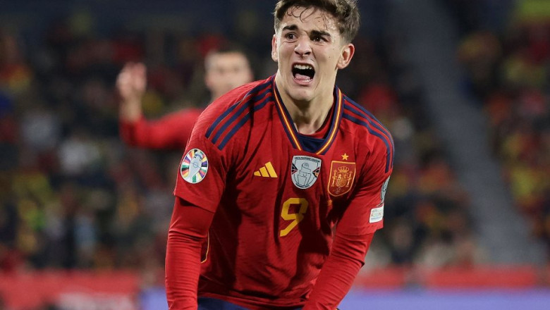 Akhiri Musim Lebih Awal, Gavi Alami Cedera ACL Saat Bela Spanyol