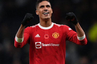 Diminati Raksasa Bundesliga, Raphael Varane Hanya Tertarik Gabung Serie A