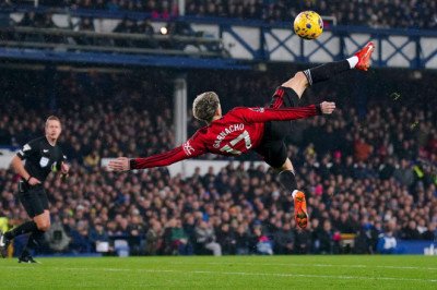 Bertandang ke Goodison Park, Manchester United Berhasil Amankan 3 Angka