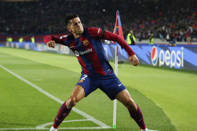 Joao Cancelo! Man of the Match Barcelona vs Porto