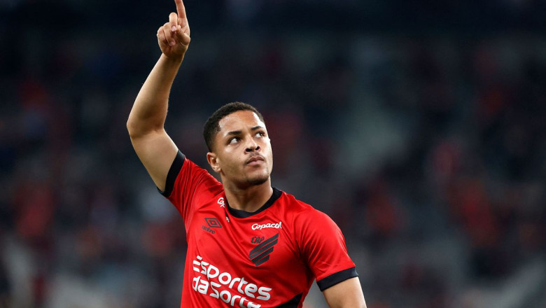 Vitor Roque Musim Depan Gabung Barcelona!