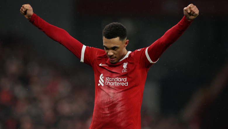 Hasil Akhir Liverpool vs Fulham , Comeback The Reds Menang 4-3
