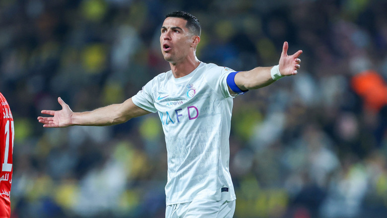 Cristiano Ronaldo Tampil Gemilang, Al Nassr Hajar Al Riyadh 4-1