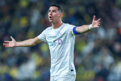 Cristiano Ronaldo Tampil Gemilang, Al Nassr Hajar Al Riyadh 4-1