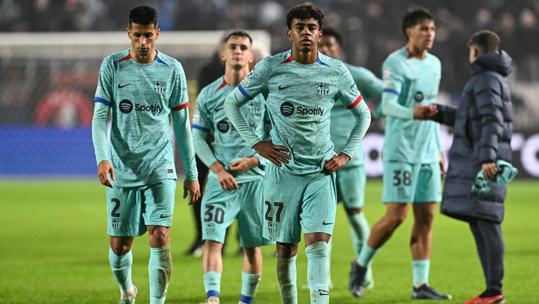 Drama Lima Gol Warnai Kekalahan Barcelona di Markas Royal Antwerp