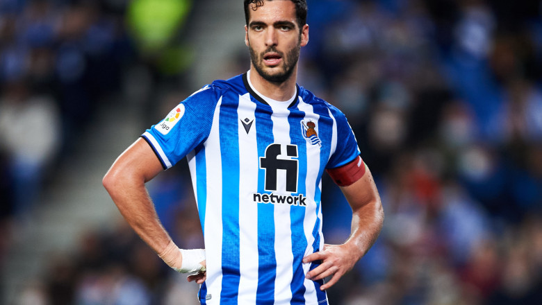 Butuh Gelandang, Barcelona Targetkan Mikel Merino
