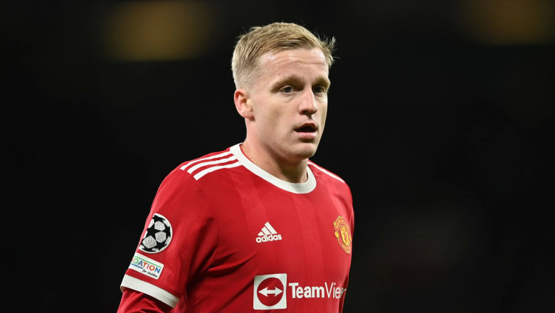 Fix! Donny van de Beek Segera Berseragam Eintracht Frankfurt