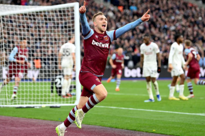 Tumbang di Markas West Ham, Manchester United Kian Terpuruk