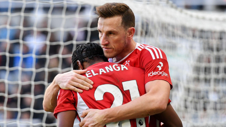 Hattrick Chris Wood Bawa Nottingham Forest Bungkam Publik St. James Park