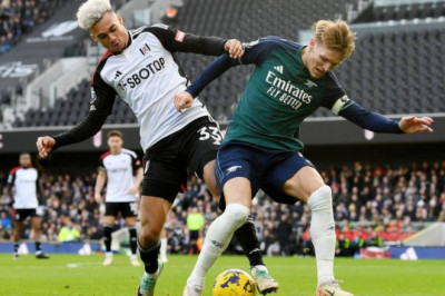 Menang Tipis , Fulham Tundukan Arsenal Skor : 2-1