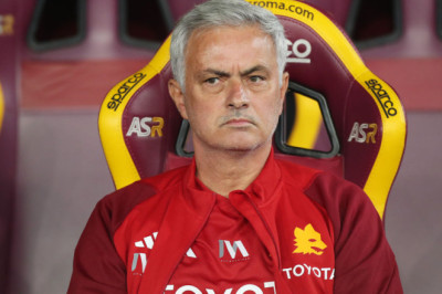 Fix! Jose Mourinho dan AS Roma Berpisah, Grazie Mourinho