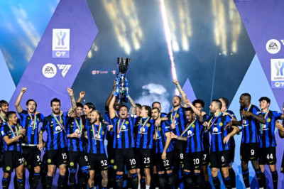 Tumbangkan Napoli, Inter Milan Kunci Gelar Piala Super Italia