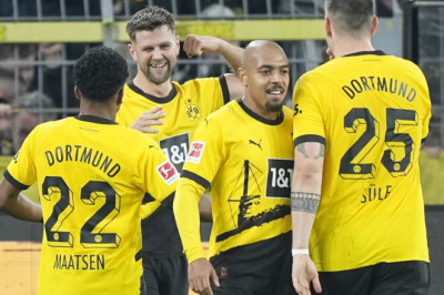 Tampil Impresif, Borussia Dortmund Gasak Freiburg 3-0