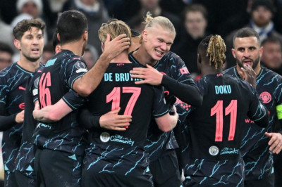 Tumbangkan FC Copenhagen, Satu Kaki Manchester City Sudah di 8 Besar