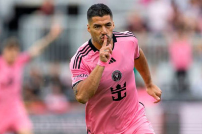 Pesta Gol Lionel Messi dan Luiz Suarez Brace Saat Menjamu Orlando City : Man Of The Match Luiz Suarez