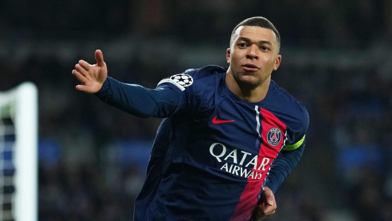 Brace Kylian Mbappe, Bantu PSG Singkirkan Real Sociedad