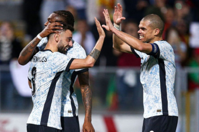 Tanpa Cristiano Ronaldo, Portugal Hajar Swedia 5-2