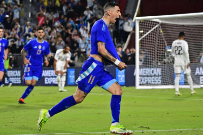 Argentina Melibas Kosta Rika 3-1, Diwarnai Gol Tendangan Bebas Memukau