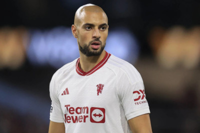 Dilepas Manchester United, Sofyan Amrabat Menuju Anfield?