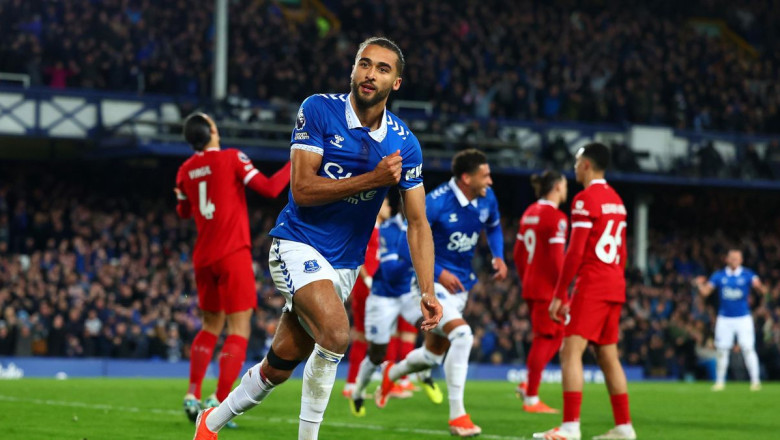 Everton Pecundangi Liverpool 2-0 di Derby Merseyside