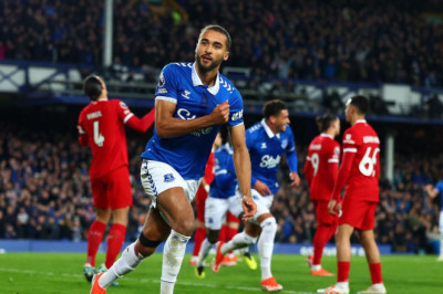 Everton Pecundangi Liverpool 2-0 di Derby Merseyside