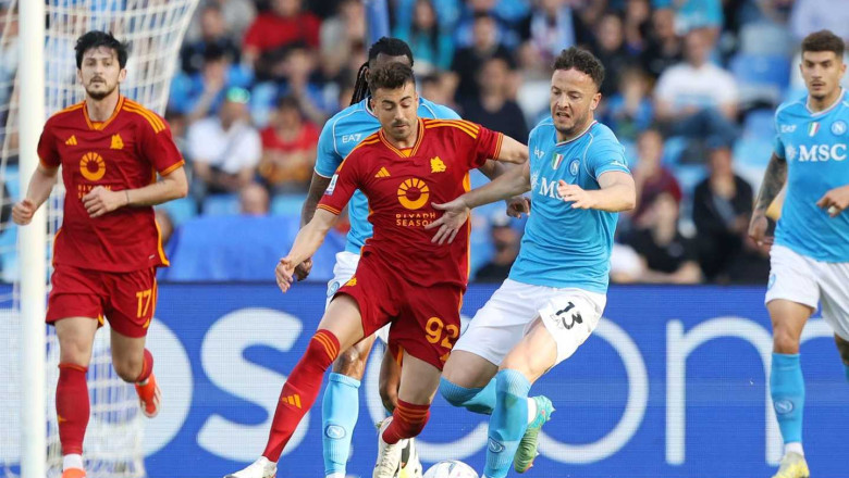 AS Roma Tebus Satu Poin Berharga dengan Hasil Imbang 2-2 Kontra Napoli