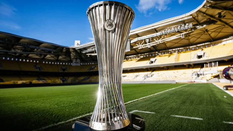 Olympiakos vs Fiorentina Bertemu di Final UEFA Conference League 2023/2024