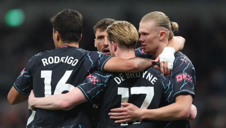 Manchester City Menuju Gelar Juara Premier League Usai Bungkam Tottenham 2-0
