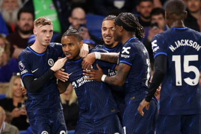 Chelsea Raih Kemenangan Tipis 2-1 atas Brighton di Amex Stadium