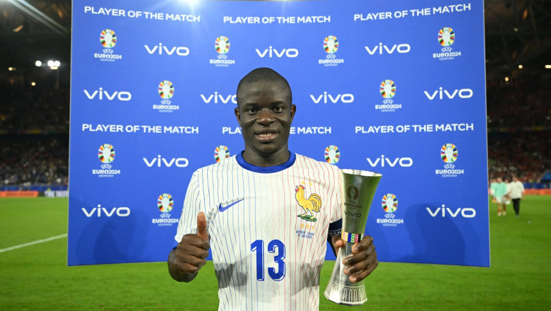 Barcelona Minati N'Golo Kante: Gelandang Prancis Kembali Dilirik Klub Eropa